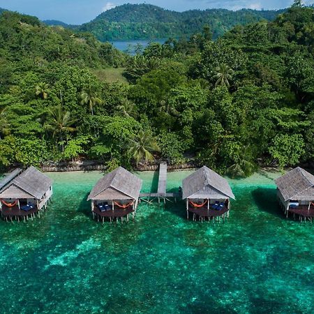 Papua Paradise Eco Resort Pulau Birie ภายนอก รูปภาพ