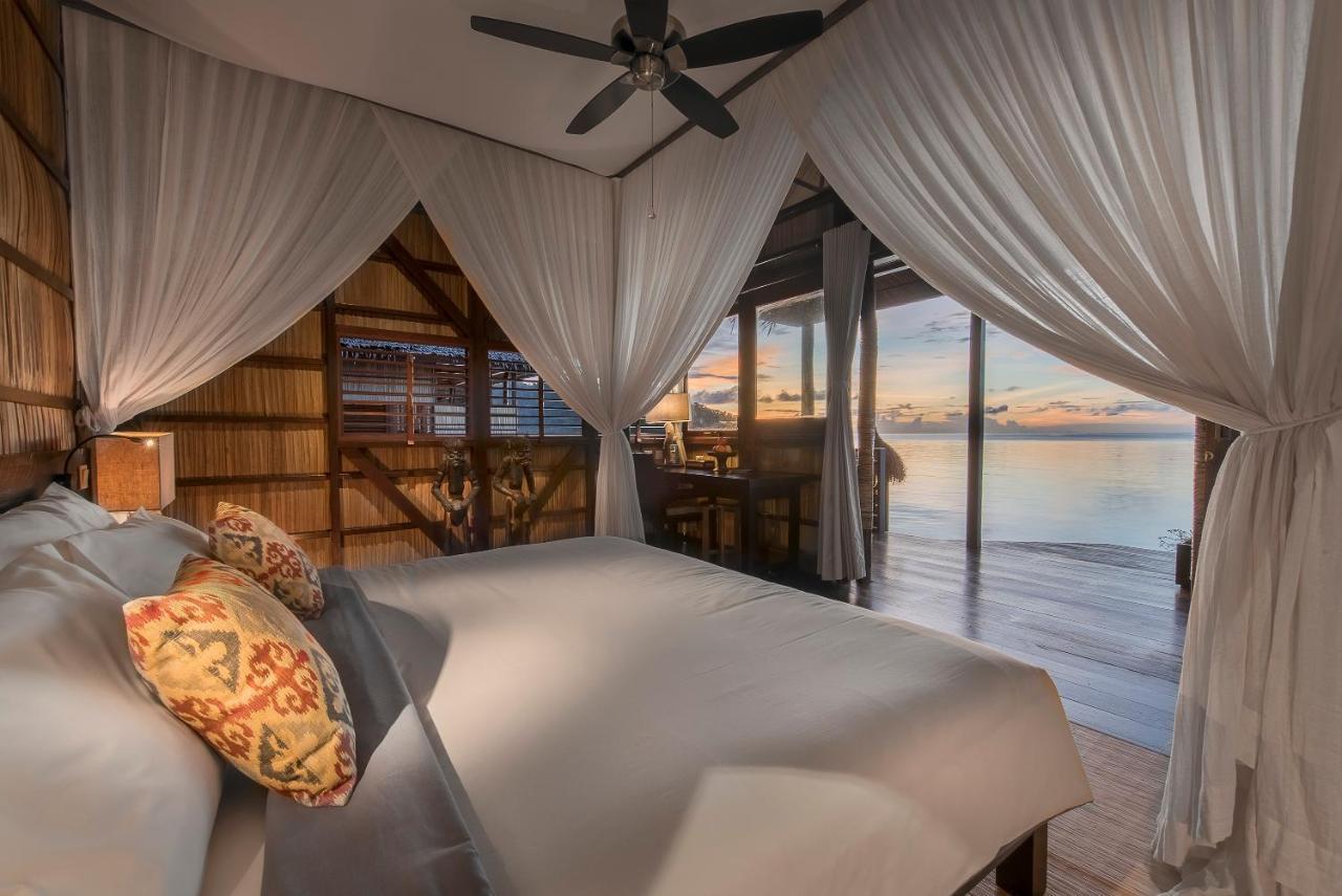Papua Paradise Eco Resort Pulau Birie ภายนอก รูปภาพ