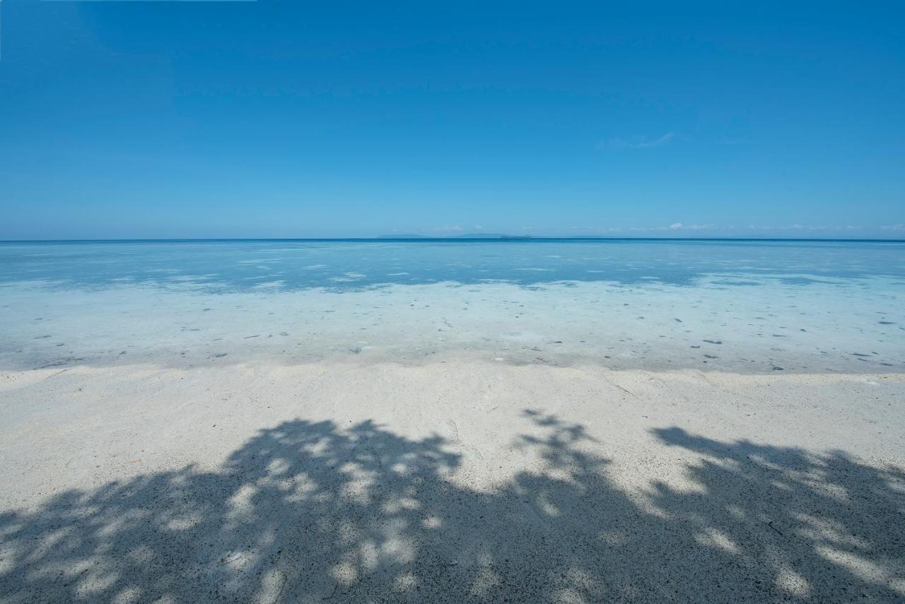 Papua Paradise Eco Resort Pulau Birie ภายนอก รูปภาพ