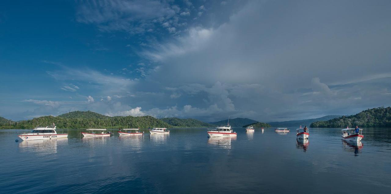 Papua Paradise Eco Resort Pulau Birie ภายนอก รูปภาพ